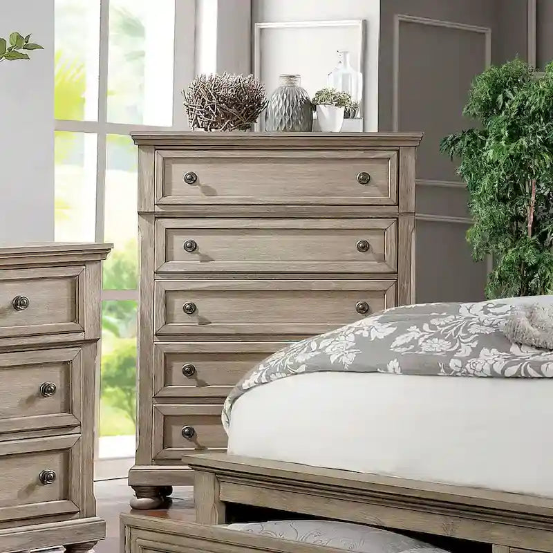 Nahkohe Transitional Grey Wood 2-Piece Storage Sleigh Bed and Chest Set by